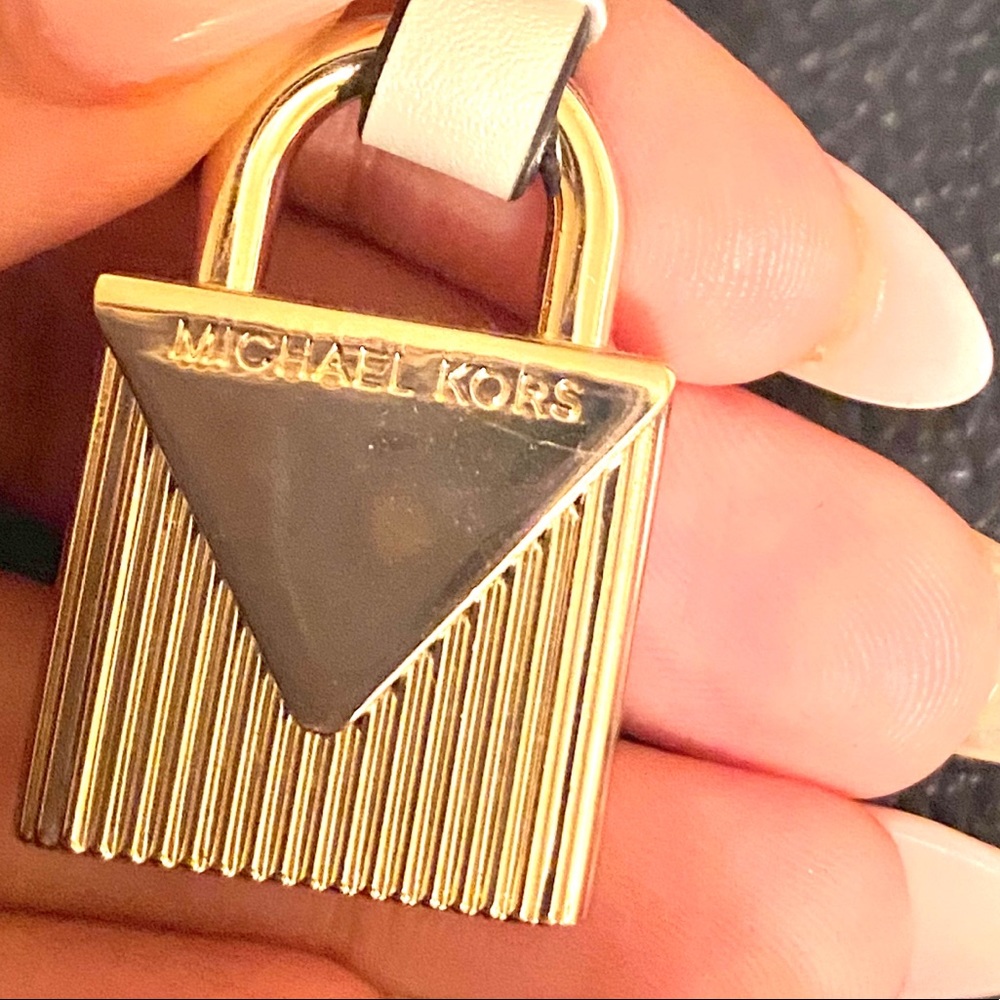 Michael Kors black mini handbag - Picture 2 of 4